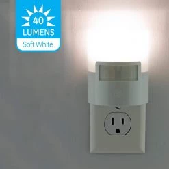 0.5-Watt Motion Activated Plug In Integrated LED Night Light by GE -Home Lights Store ge led night lights 12201 4f 1000