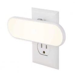 0.5-Watt UltraBrite 100-Lumens Plug In Light Sensing Integrated LED Bar Night Light by GE